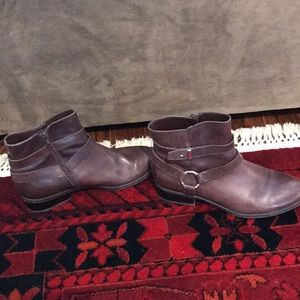 Women’s Brown Boots Size 8.5
